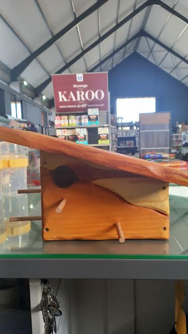 Elaines Birding Sparrow Inn