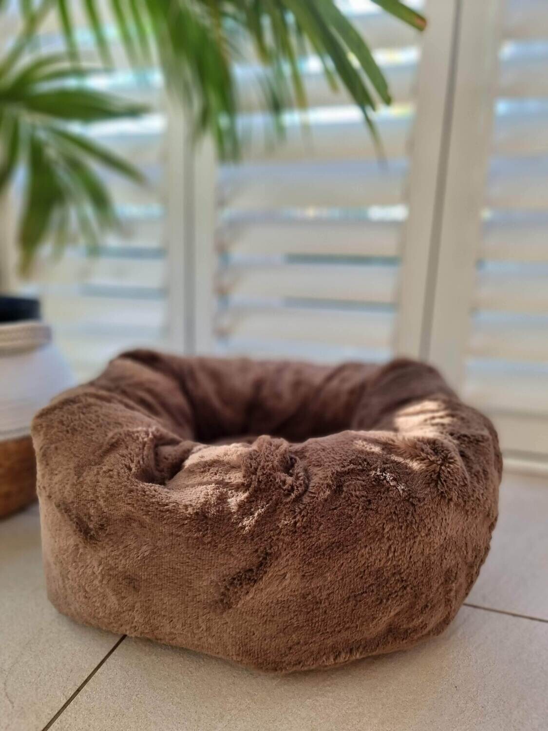 Dogs Life Calming Cuddler Brown