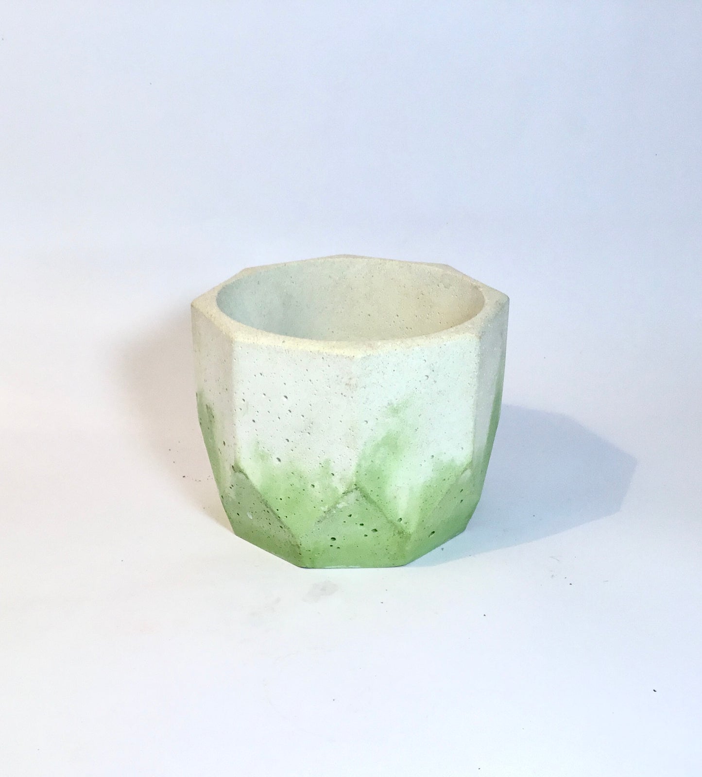 Concrete pots / planters - O7