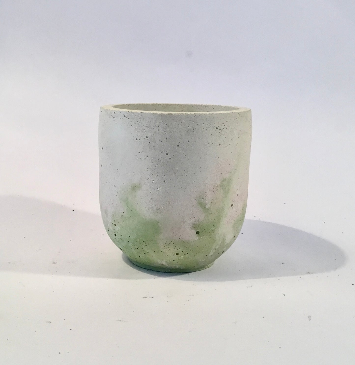 Concrete pots / planters - O5