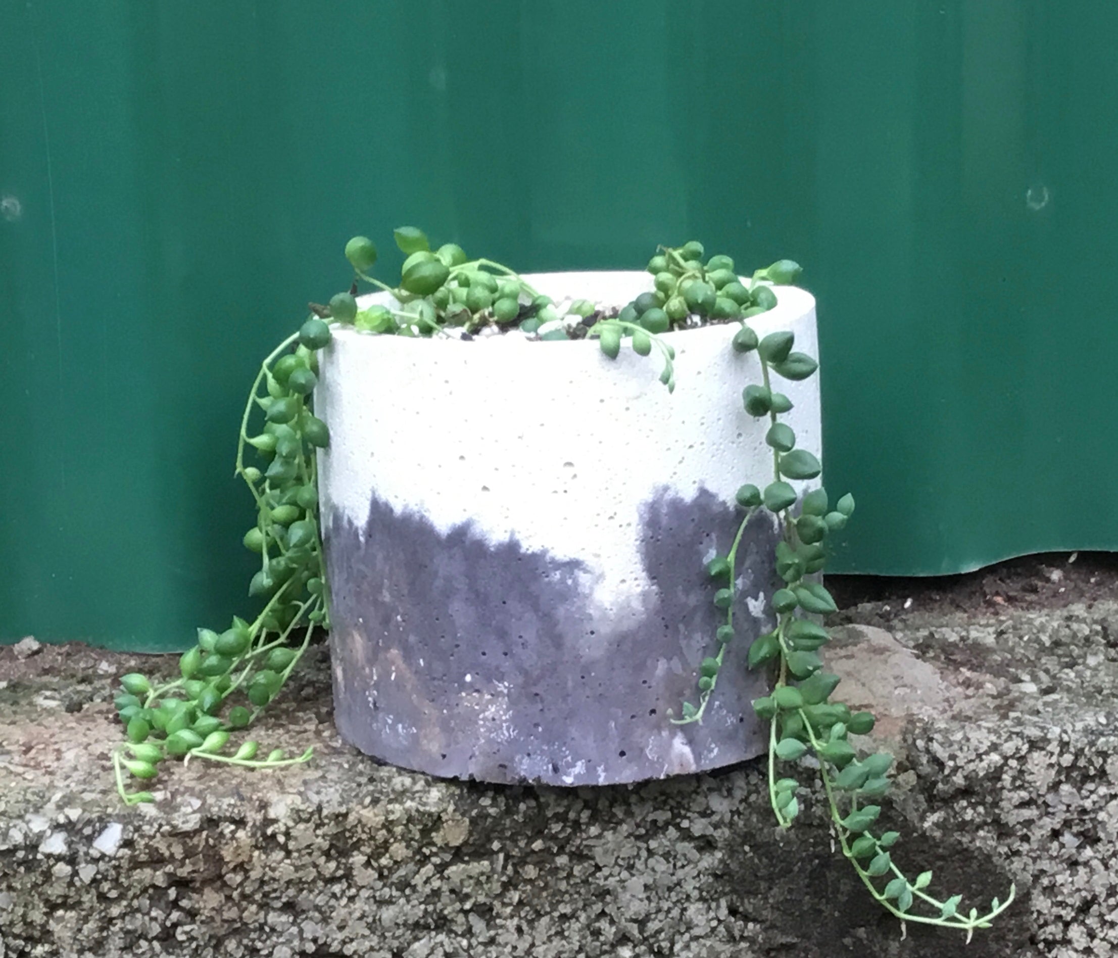 Concrete pots - Large round L10