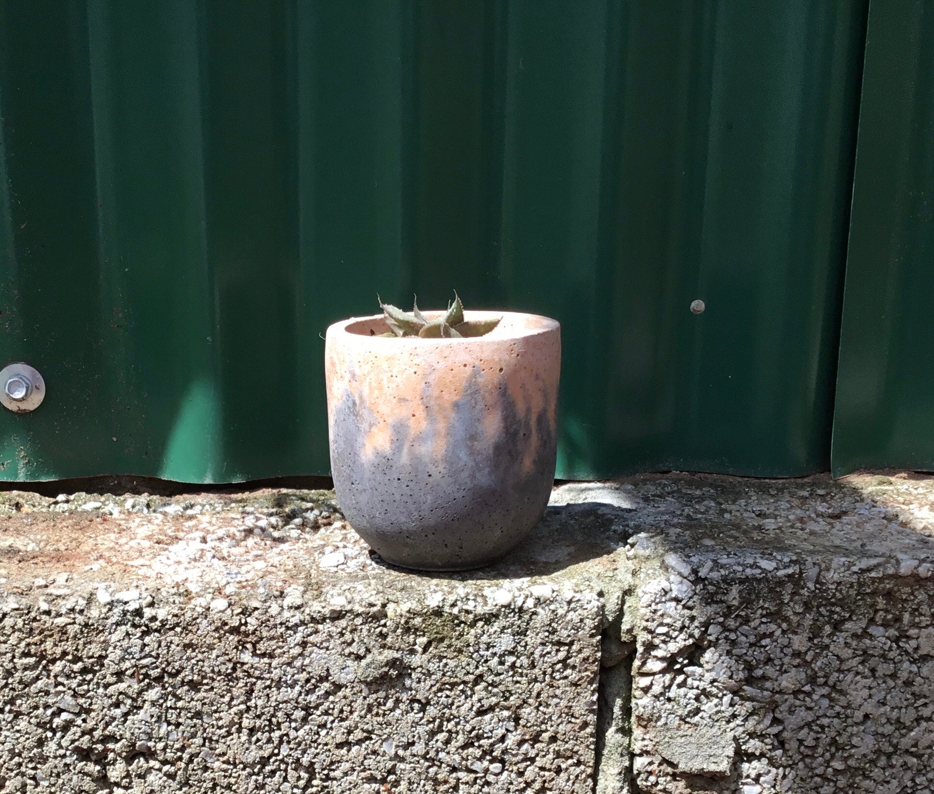 Concrete pots - Medium round M34