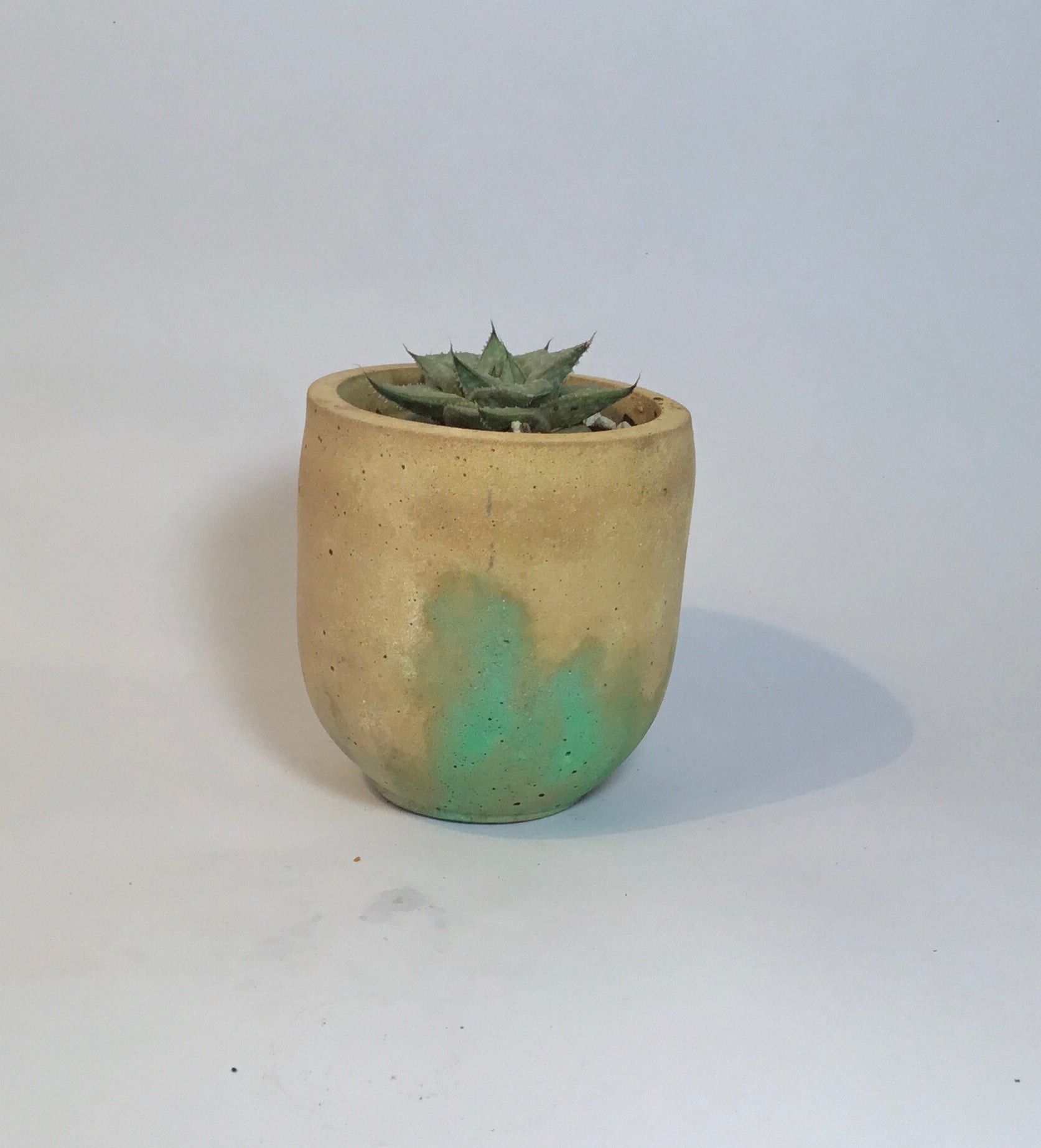 Concrete pots - Medium round M11