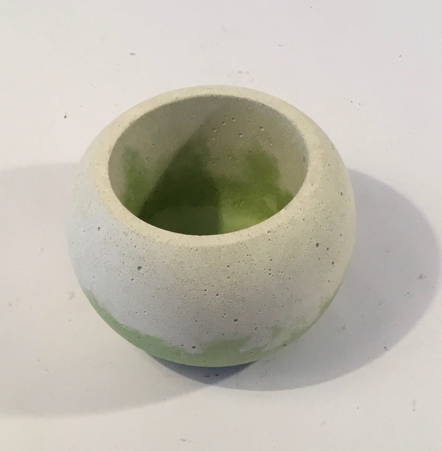 Concrete pot / planters - O4