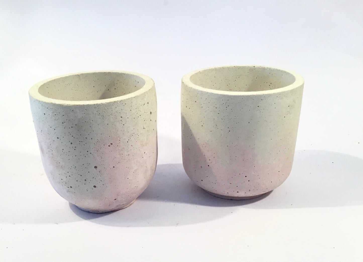 Concrete pots / planters O1