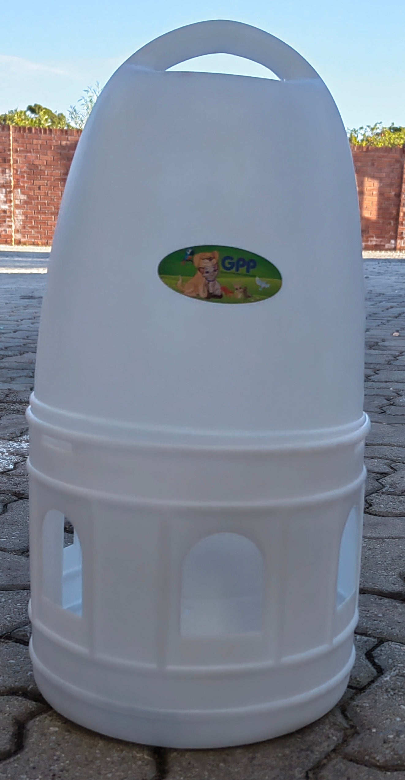 EF - Pigeon Water Dispenser