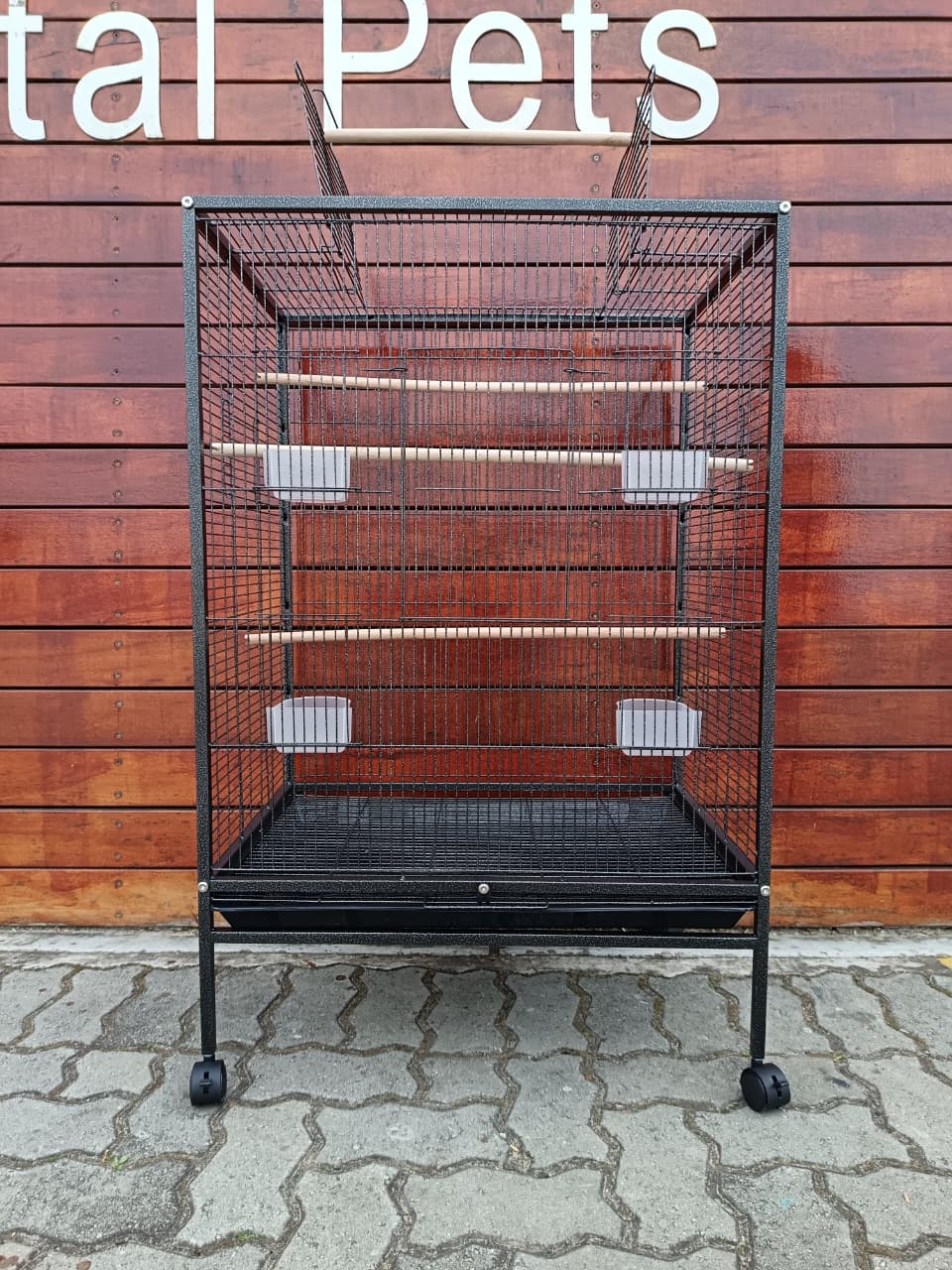 Daro Basic Parrot Cage on Wheels