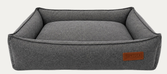 Huntlea Suburban Bolster Bed