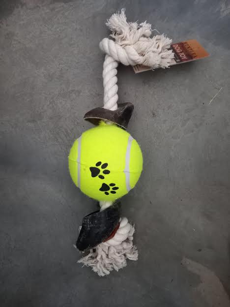 Huntlea Two Knot With Two Hoove & Ball Xlarge Toy